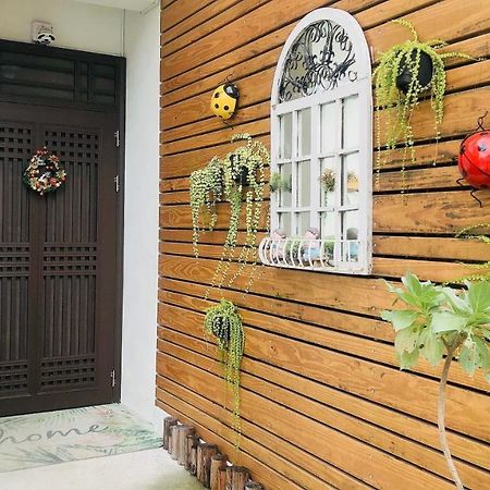 小院子4人至6人包棟民宿 Taitung Экстерьер фото